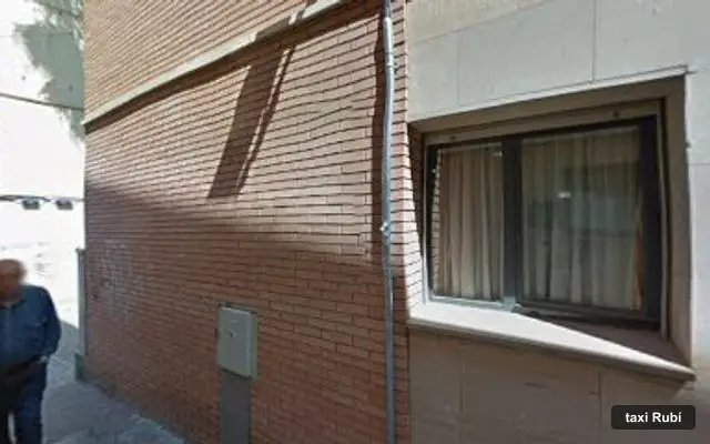 Private driver with car & Car rental in Barcelona, servicio de taxi en Rubí