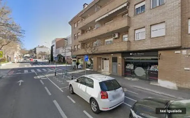 Ricard Tomás Plaza, servicio de taxi en Igualada