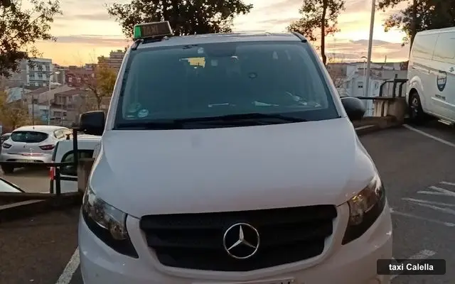 Taxi Calella Oficiales, servicio de taxi en Calella