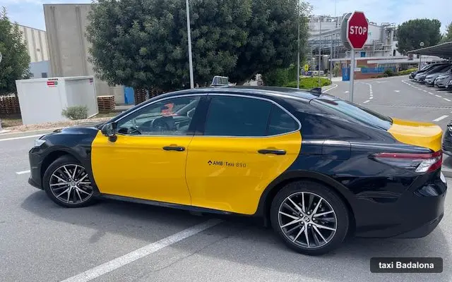 Taxiecoluxurybcn, servicio de taxi en Badalona